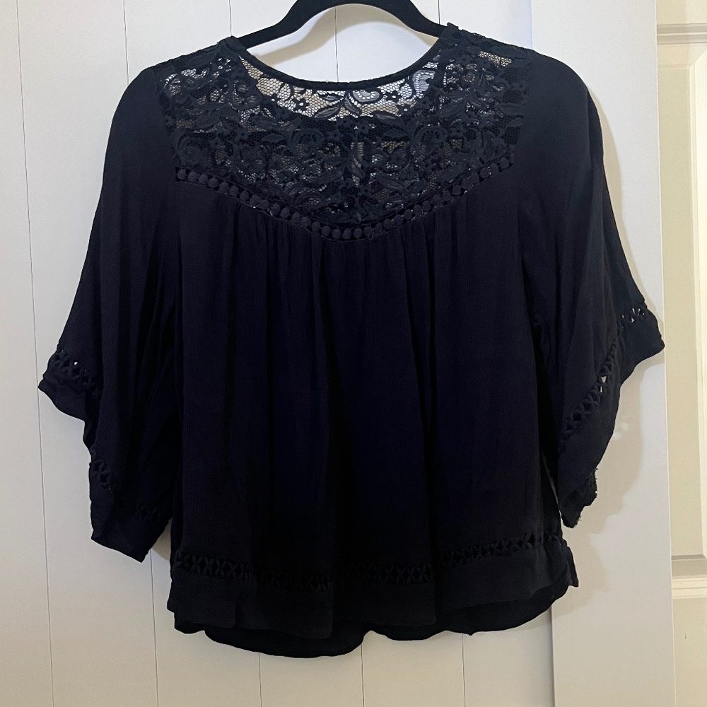 Graham and Harlowe Women’s top
